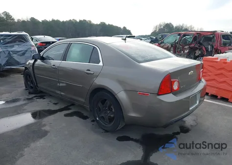 2010 Chevrolet Malibu Ls z USA, uszkodzony, nr VIN 1G1ZB5EBXAF207074